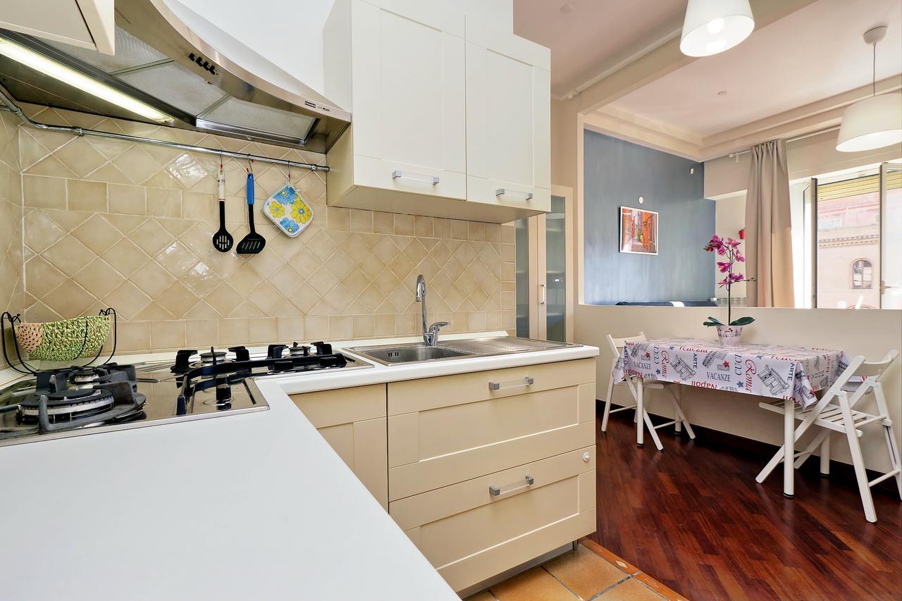 Bed & Breakfast Piazza San Giovanni 3*