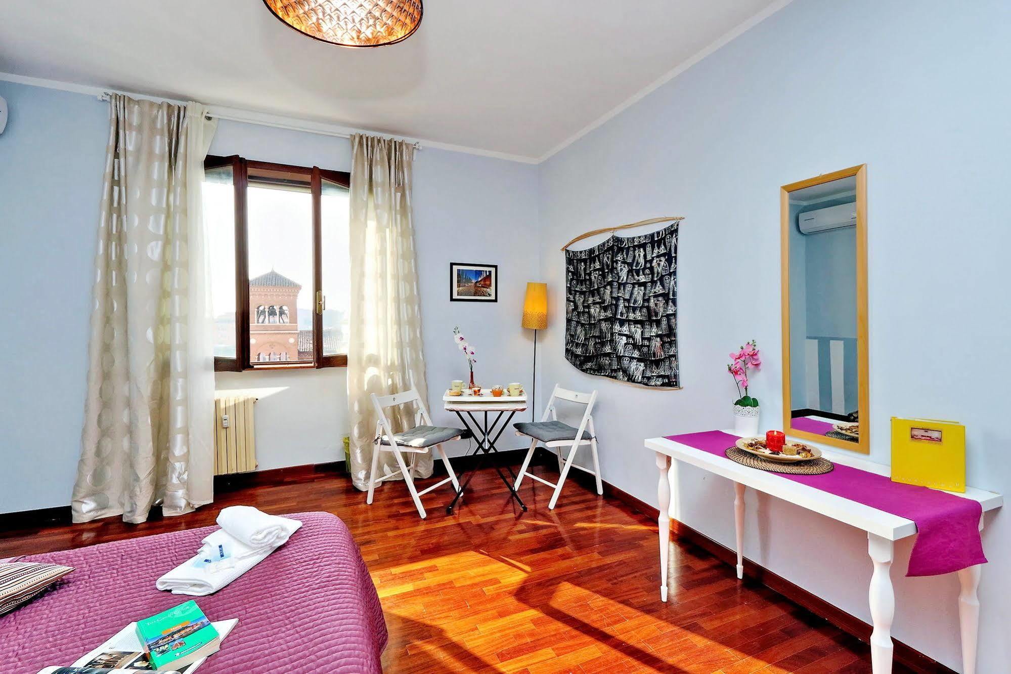 Frühstückspension Piazza San Giovanni 3*